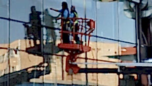 vinç ile cam silimi